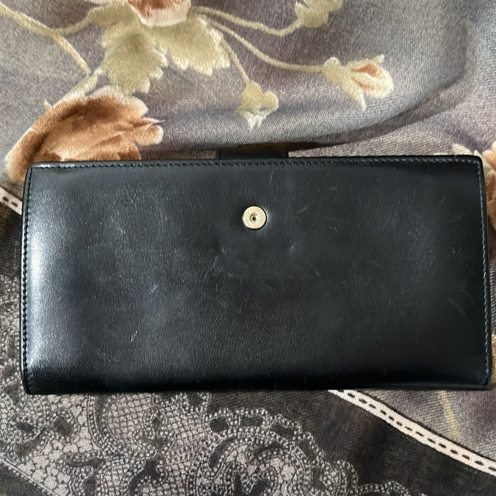 Gucci Leather Wallet made in Italy. Edges very good condition.Stamp 112715-2149 - Picture 14 of 14